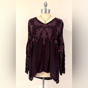 Johnny Was JWLA Purple VNeck Long Sleeved Embroidered Tunic Top